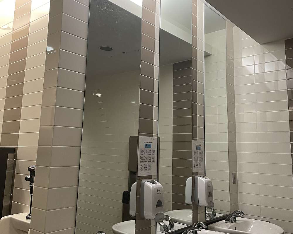 MIRRORS_24