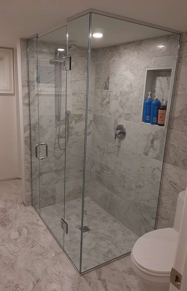 SHOWERS-UCHANNEL-4PANEL-01