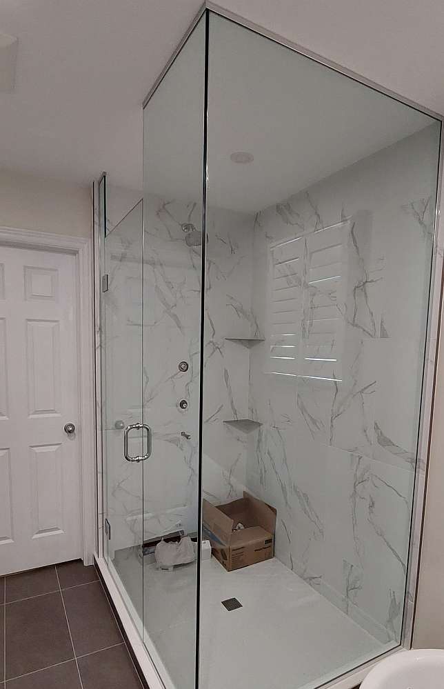 SHOWERS-UCHANNEL-4PANEL-04